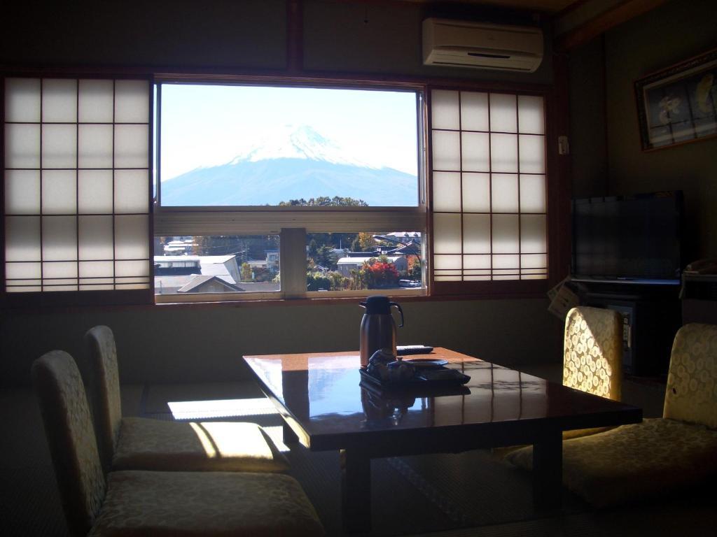 Ryokan Nashimiya Onsen Fujikawaguchiko Quarto foto